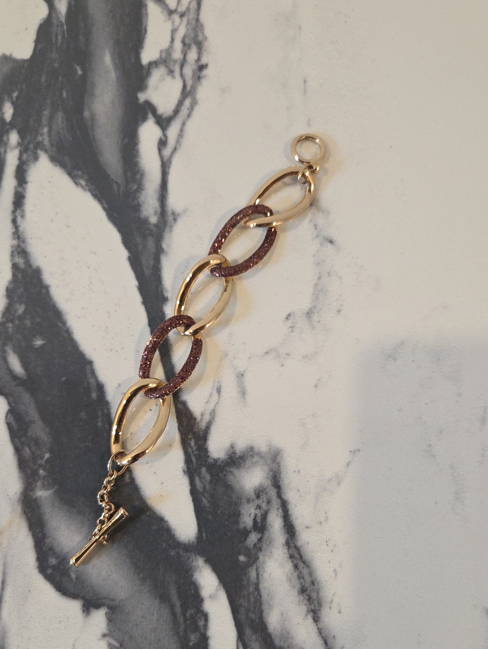 Kenneth Cole New York Gold Tone & Amber Brown Chunky Oval Link Toggle Bracelet